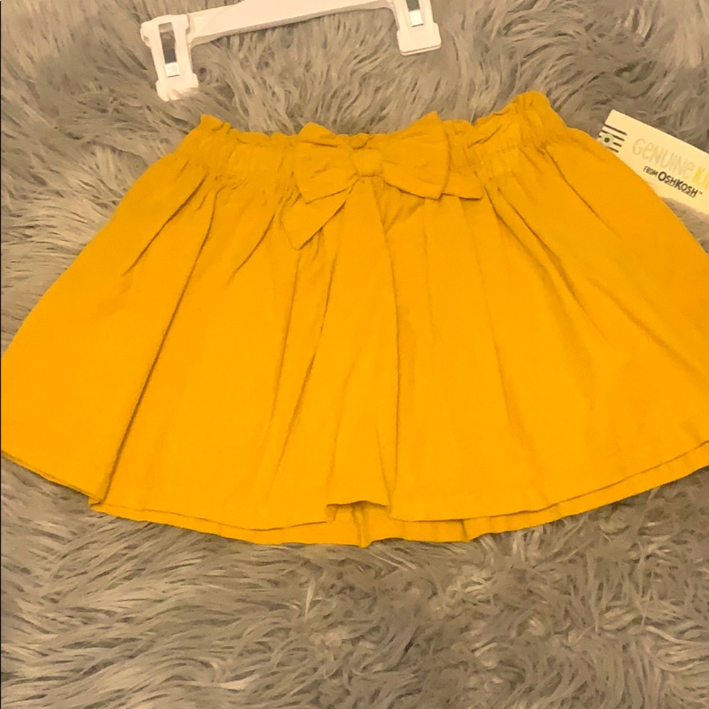 Beautiful mustard colored corduroy skirt!